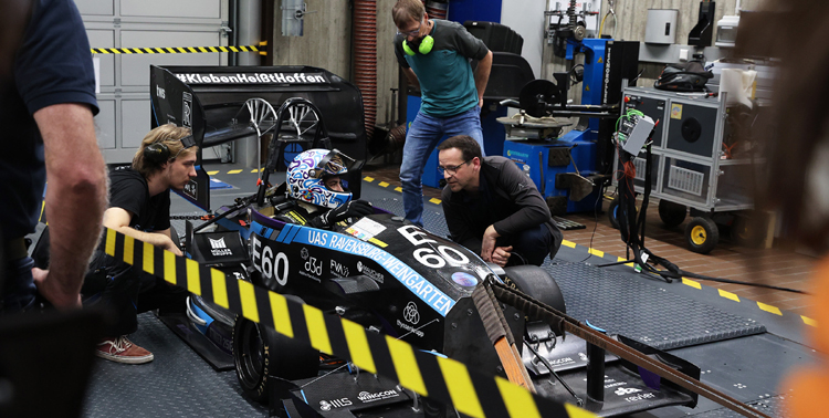 Neuer MSR5000 im Fahrzeuglabor Ravensburg